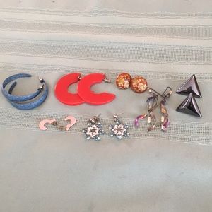 7 Pair Of cute Pierced earrings A pair 4 each Day!